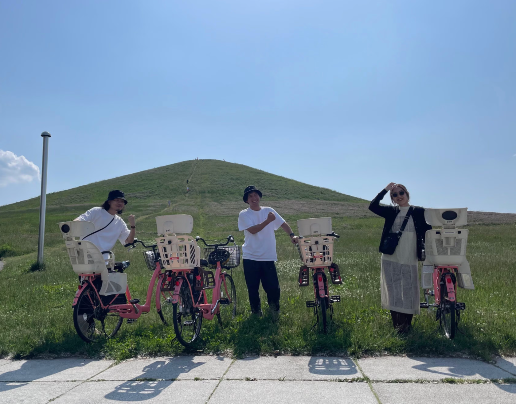 前職の同僚と、モエレ沼公園にて