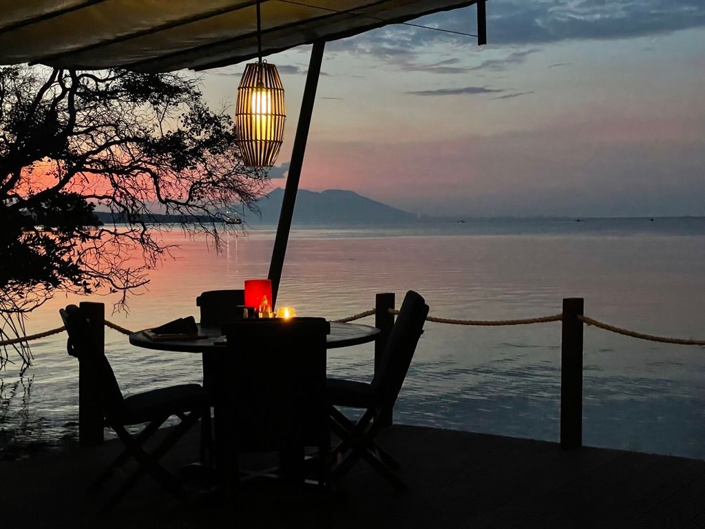 最北端のリゾートからムンジャンガン島を望む